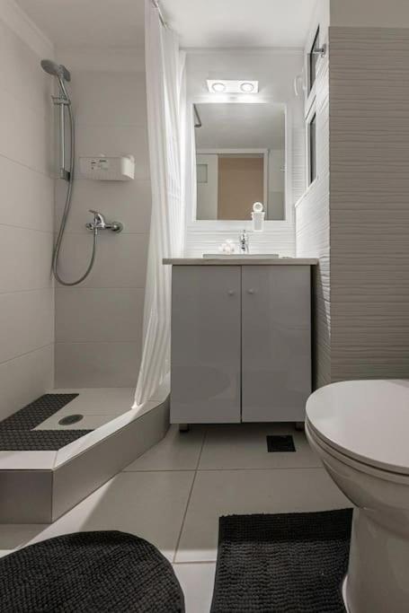 Kerameikos 2 Bedroom Apartment Athén Kültér fotó