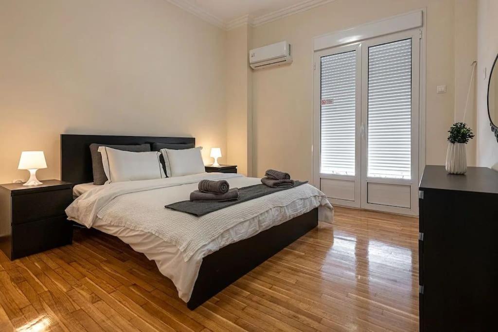Kerameikos 2 Bedroom Apartment Athén Kültér fotó